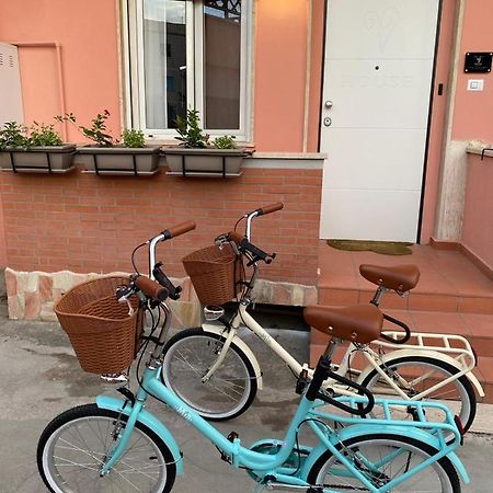 Flyhouse Fiumicino Bed & Breakfast Dış mekan fotoğraf