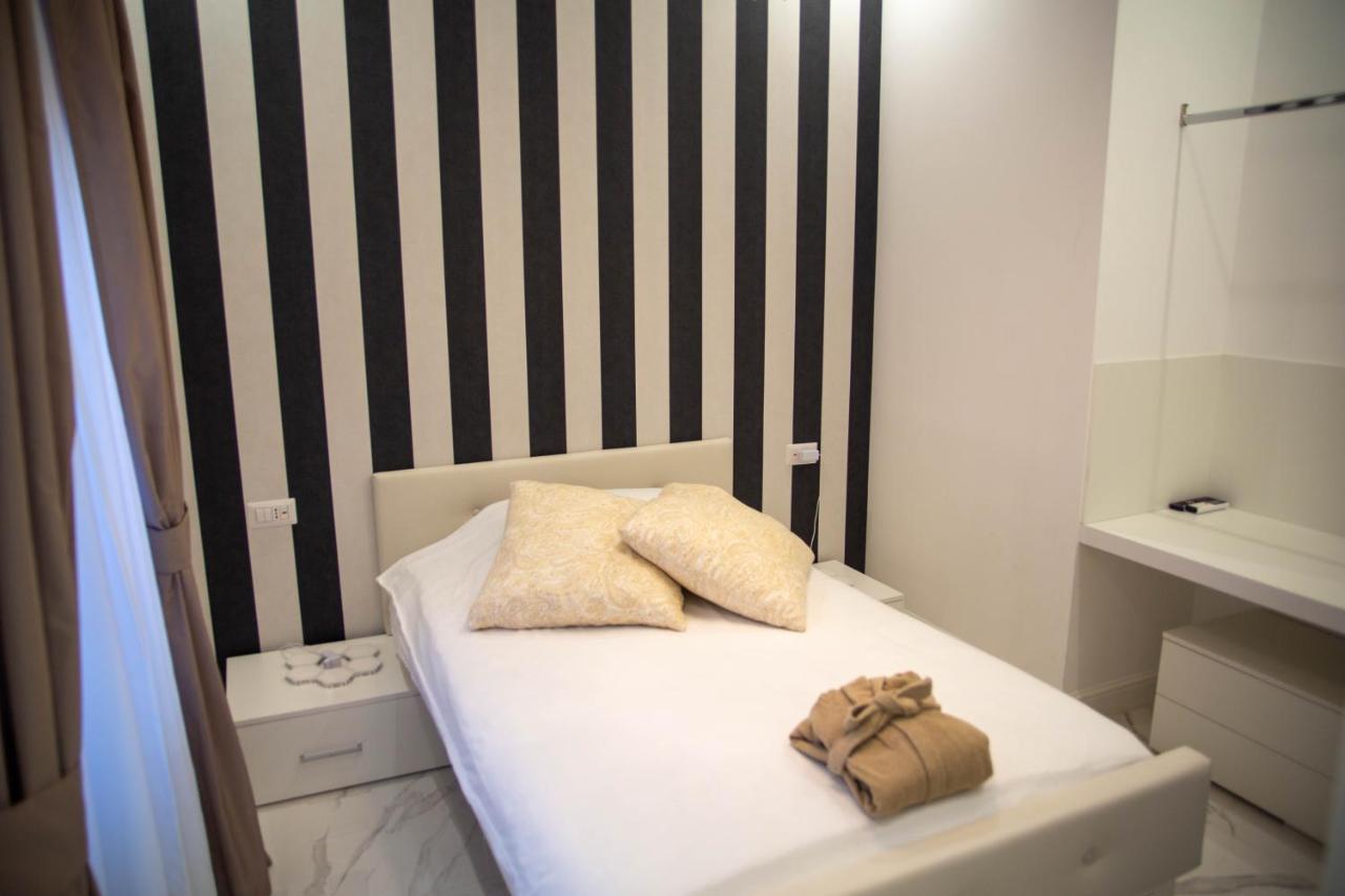 Flyhouse Fiumicino Bed & Breakfast Dış mekan fotoğraf