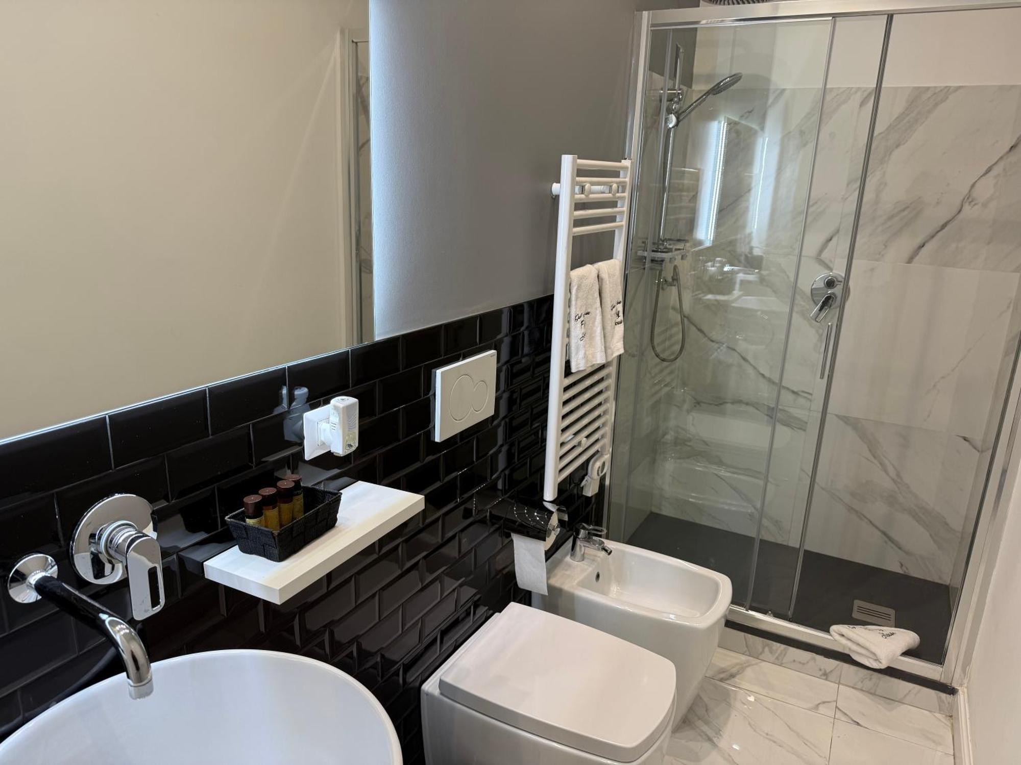 Flyhouse Fiumicino Bed & Breakfast Dış mekan fotoğraf