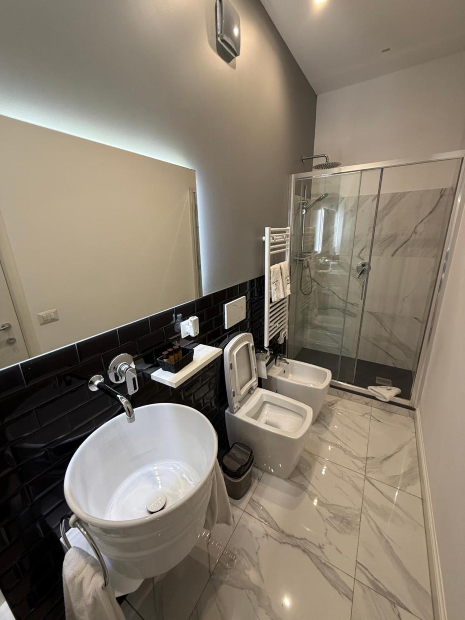 Flyhouse Fiumicino Bed & Breakfast Dış mekan fotoğraf