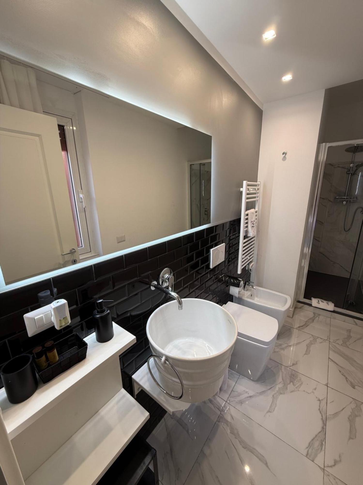 Flyhouse Fiumicino Bed & Breakfast Dış mekan fotoğraf